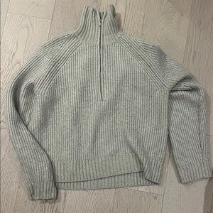 H&M Gray Ribbed Sweater